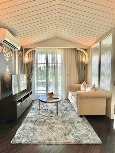 Na Chom Thian Apartment | Grand Florida Beachfront Resort Jomtien Pattaya
