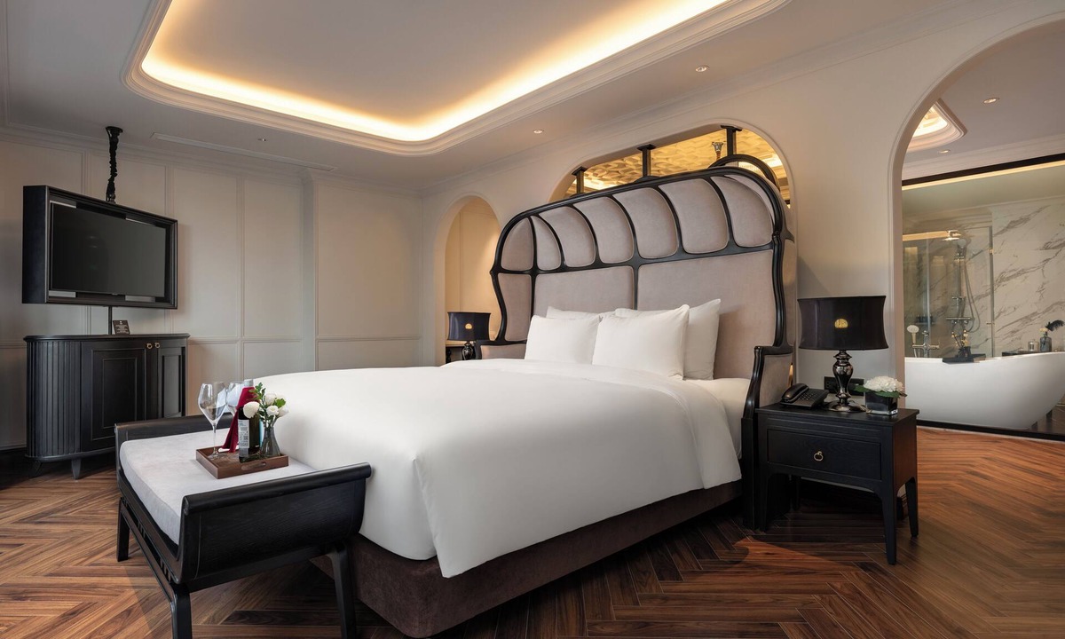 Hang Trong Hotel | GRAND HOTEL du LAC Hanoi