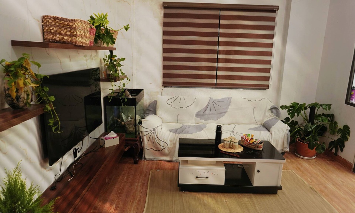 Nhat Tan Apartment | Hanoi Heritage Entire House: 2BR House near West Lake w/Balcony/Free 2 Bicycle