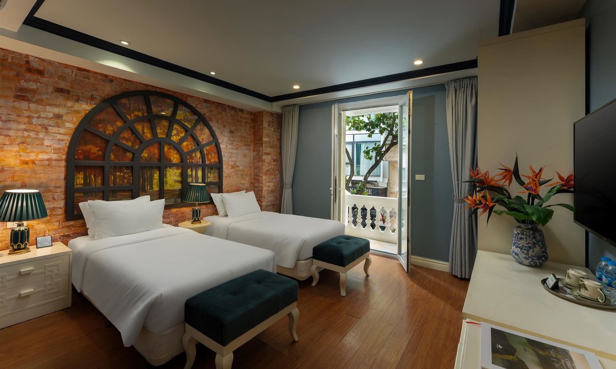 French Quarter Hotel | Hanoi La Selva Hotel