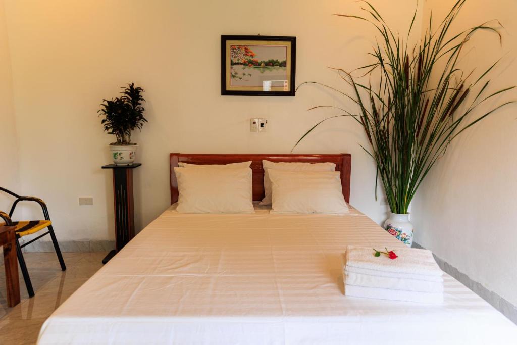 Hoa Lu Hotel | Heartfelt Hideaway