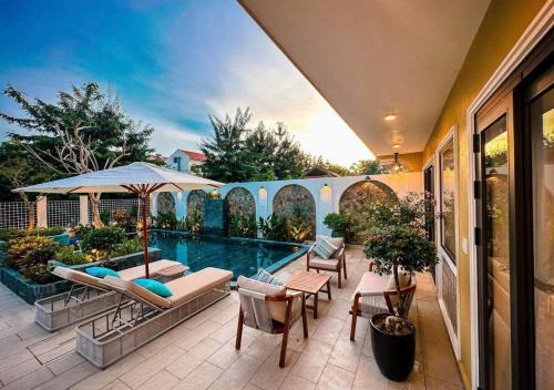 Cam Ha Villa | Hometown Retreat 6-Bedroom Pool Villa Hoi An