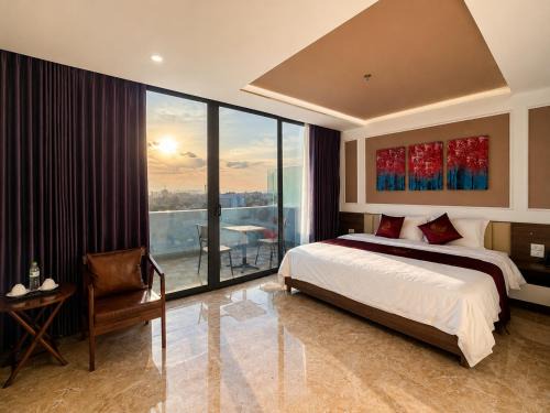 Ba Hang Hotel | HOTEL CALIFORNIAㅣDouble Room with Balcony
