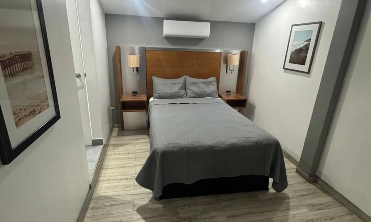Playas De Tijuana Hotel | Hotel Colonial Inn
