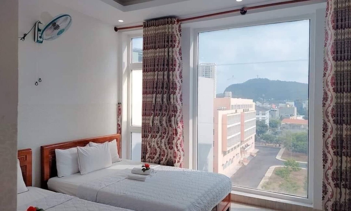 Cam Giang Hostel | Hotel London
