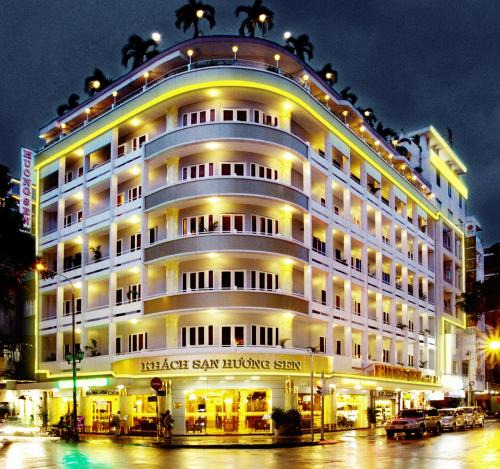 Little Japan Hotel | Huong Sen Hotel