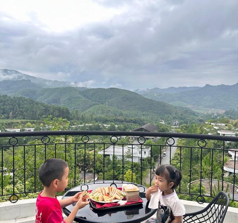 Luong Son Villa | Ivory Suny Villas 3 ngủ - Nơi chạm vào mây trời Hoà Bình