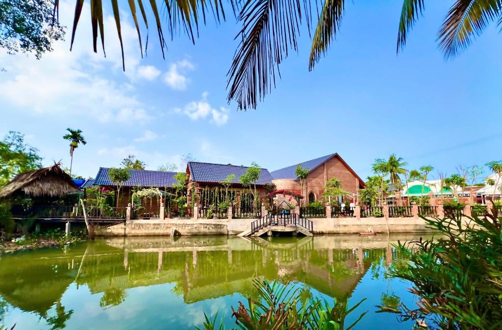 Phong Dien House | Jade's house