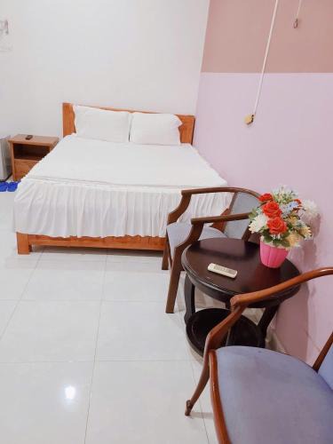 Con Son Hotel | khách sạn IQ