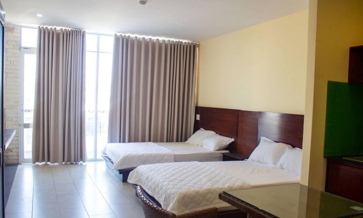 Phuoc Long Hotel | Khach San Blue Heaven