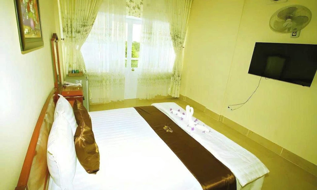 Cao Lanh Hotel | Khach San Huong Sen
