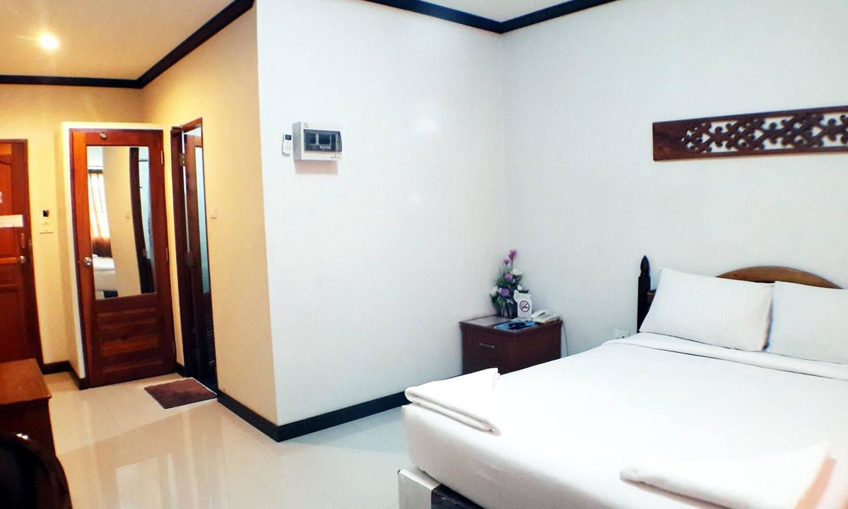 Nakhon Si Thammarat Hotel | Khum Nakhon Hotel