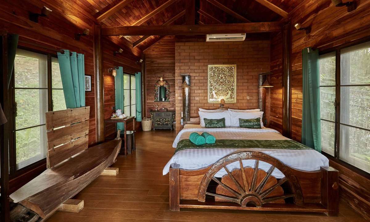 Nuea Khlong Hotel | Koh Jum Ocean Beach Resort