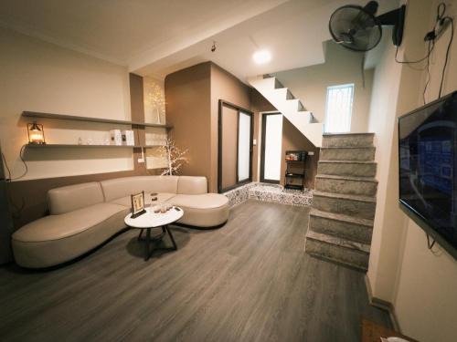 Old Quarter Apartment | Lốp Homestay