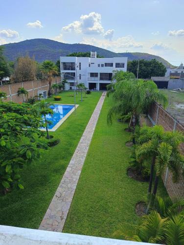 Ayala Apartment | La Casa Blanca VIP