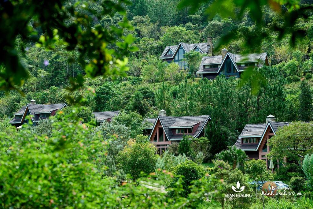 Lac Duong House | Lat Valley Retreat Village
