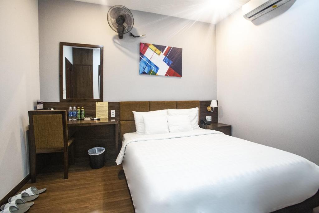 Binh Thanh Hotel | LEE HOTEL