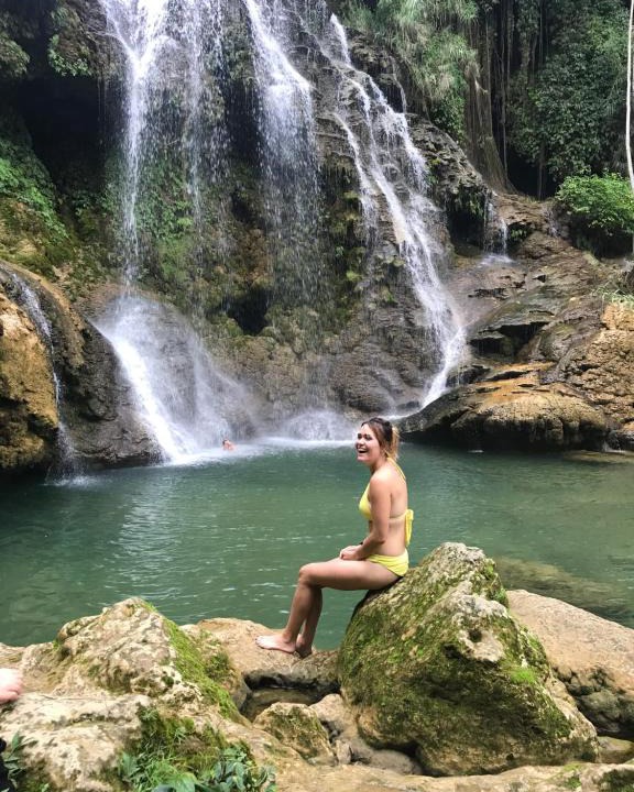 Lac Son Cabin | LePont Mu Waterfall Bungalow