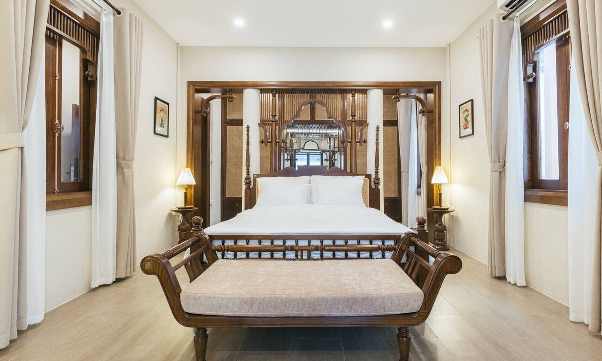 Old Quarter Apartment | Lily Hidden Homestay Spacious 150m² 2BR near Hoan Kiem Lake