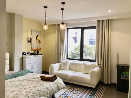Dong Da Hotel | Little House Trường Chinh