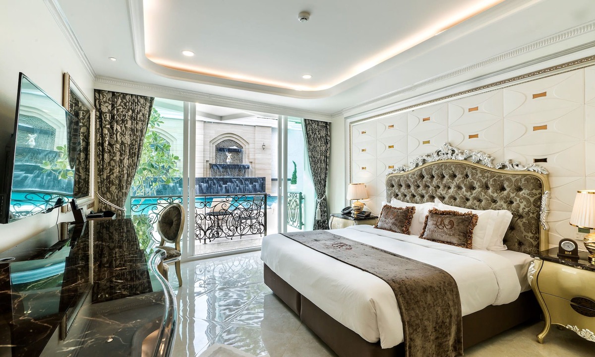 North Pattaya Hotel | LK Emerald Beach