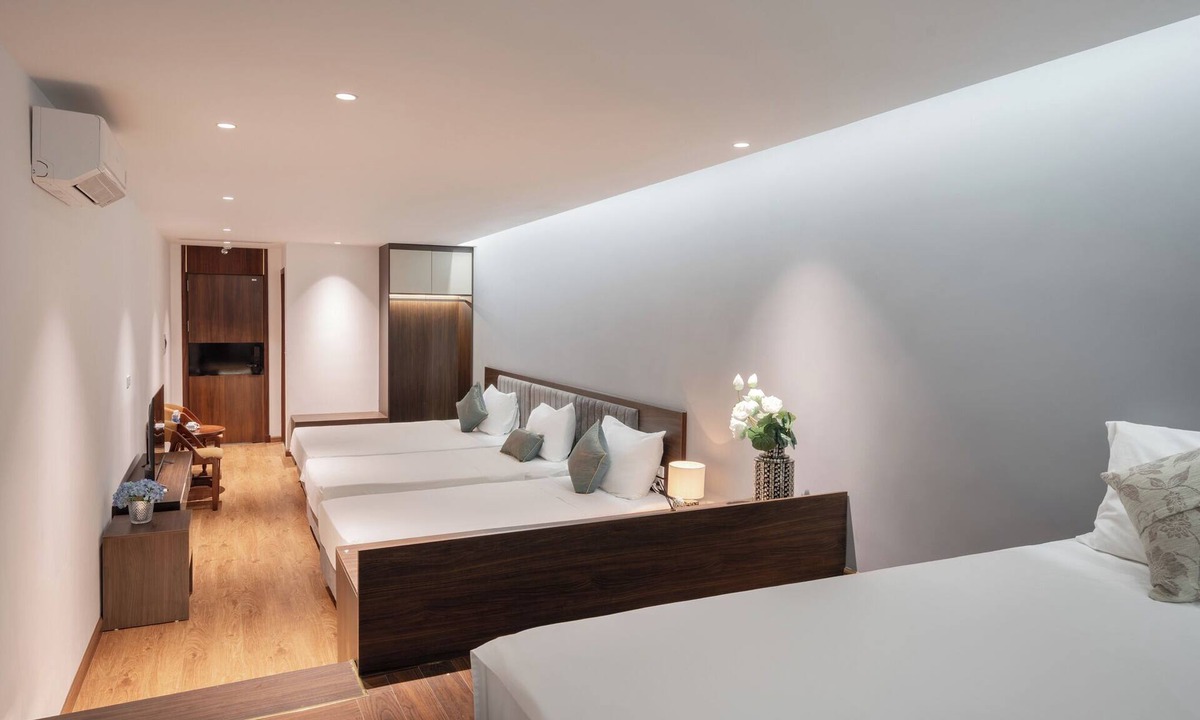 Truc Bach Hotel | Luxe Paradise Premium Hotel Nguyen Khac Hieu