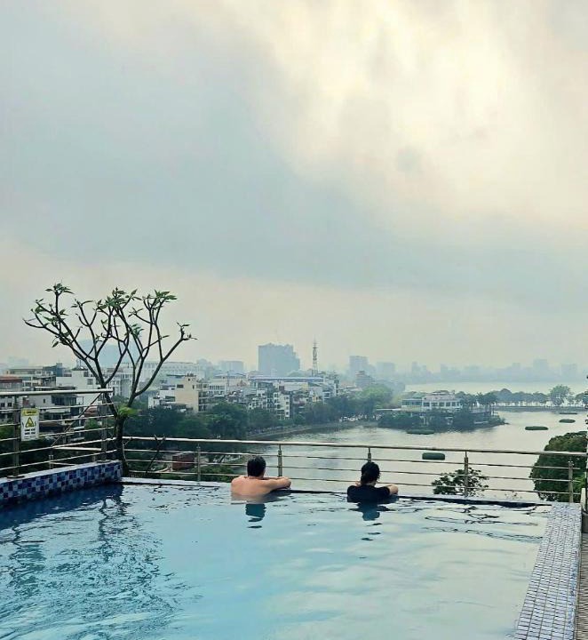 Truc Bach Hotel | Luxe Paradise Suites Hotel & Spa