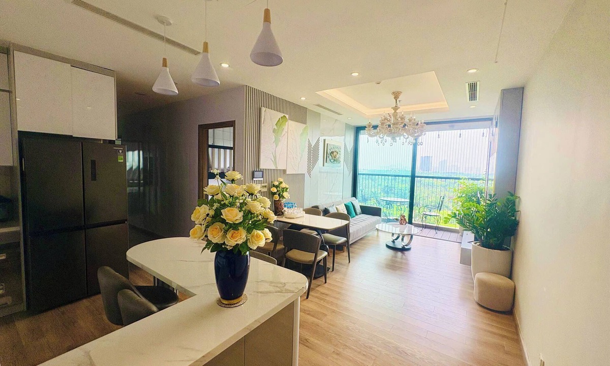 Van Giang Condo | Luxury 3BR Onsen Retreat with Sauna and Swan Lake View
