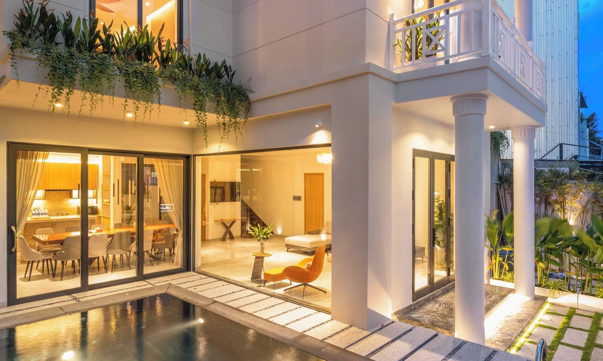 Ngu Hanh Son Villa | Luxury 5BR Private Pool Villa · Steps to My Khe Beach · An Thuong Tourist Area