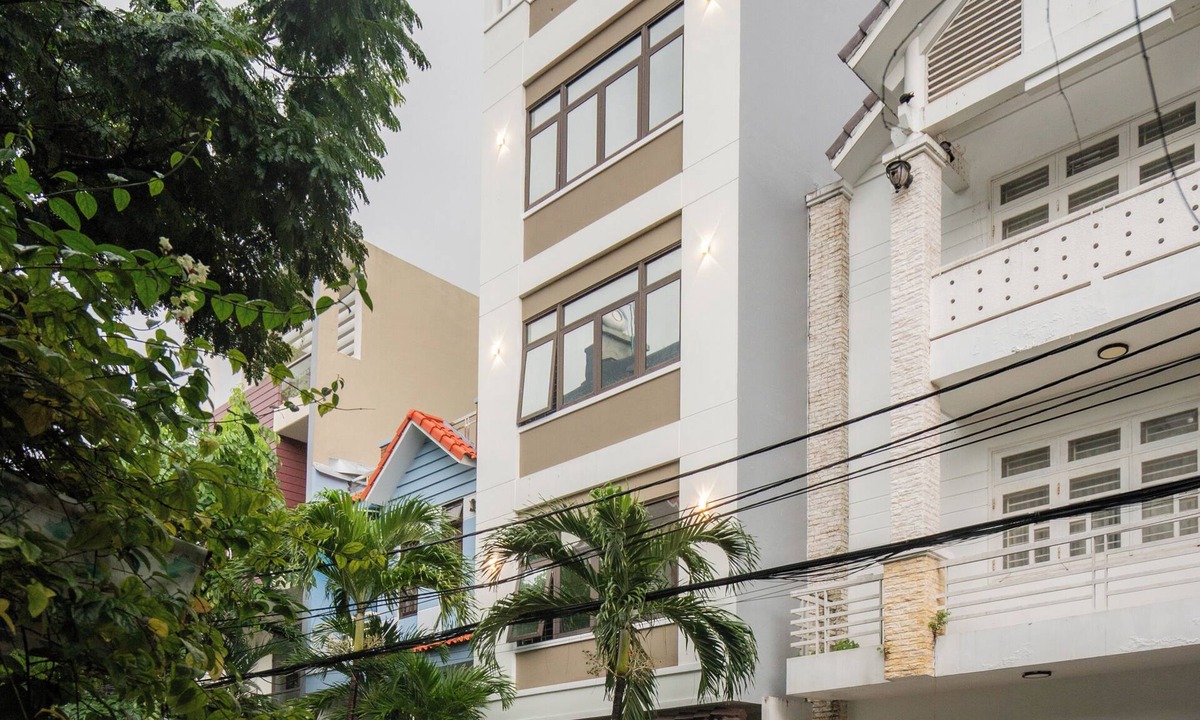 Son Tra Villa | Luxury 5BR Villa Da Nang-Walk to My Khe Beach/Free Bespoke AI Washer-Dryer Combo