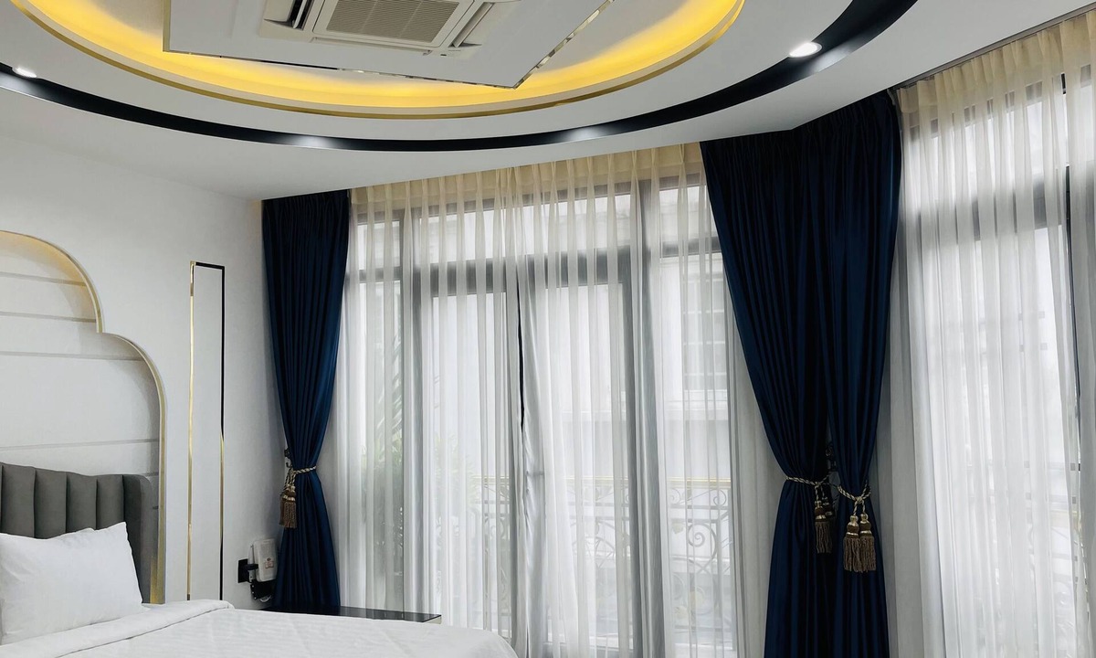 Phu Nhuan House | Luxury master room.