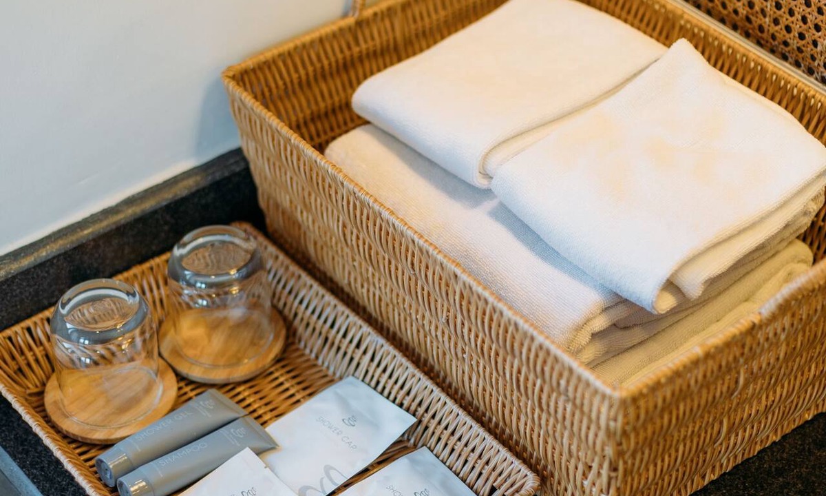Bang Tao Hotel | Ma Doo Bua Phuket (มาดูบัวภูเก็ต)