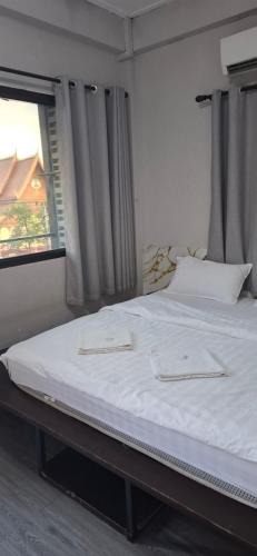 Vientiane House | Mekong Riverside