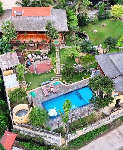Huong Thuy House | Moc Homestay & Villa