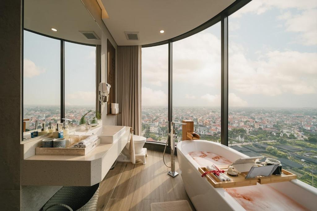 Van Giang Apartment | Moderm House - Work Space - 3BRs - Panorama View