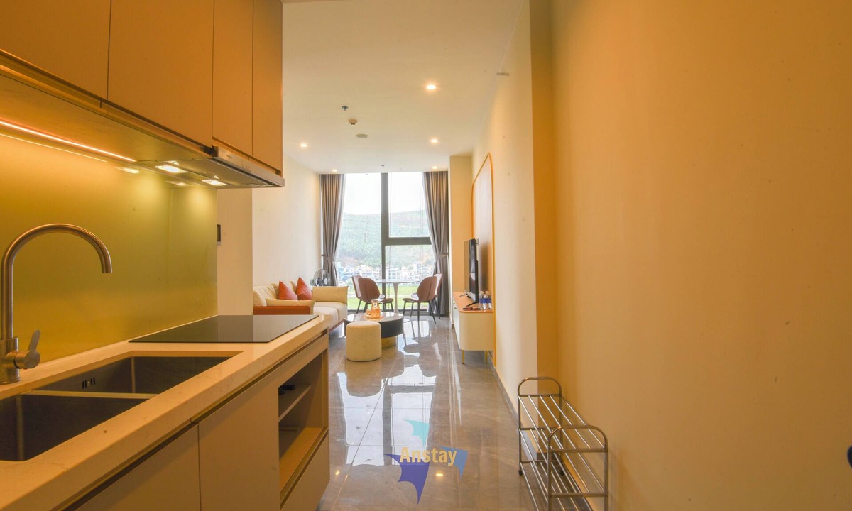 Ha Long Apartment | Modern 2BR Apartment ICON40 Hạ Long Stunning City Skyline View