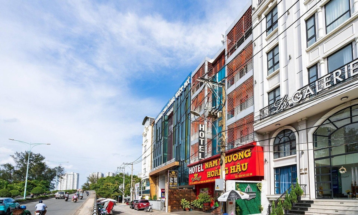 Binh Chanh House | Modern Family Stay at Hoang Hau Hotel, Vietnam