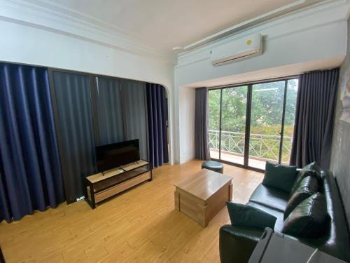 Cong Vi Apartment | Modern Studio in Ba Dinh - Near Lotte Center - Quiet Area