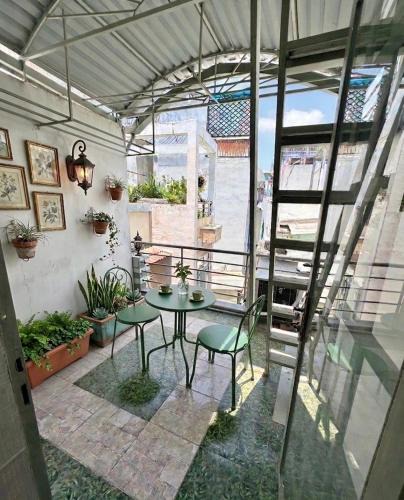 Downtown Ho Chi Minh City Hostel | Nani Happy Hostel