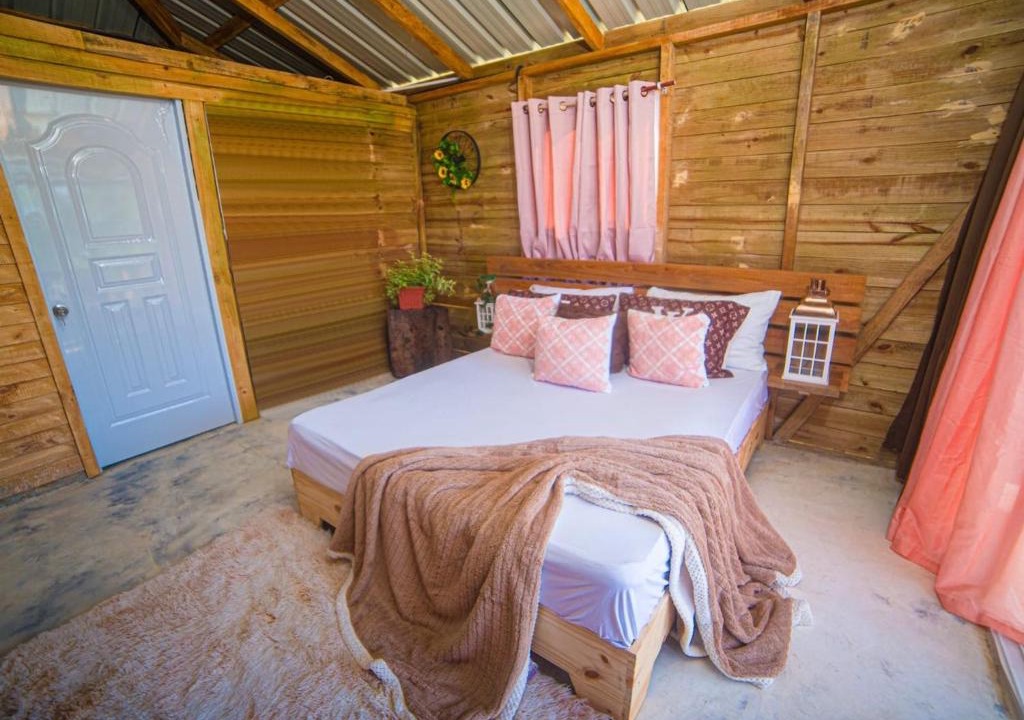 La Colorada Cabin | Natural Retreat with Jacuzzi and Stunning Views in Vista al Valle