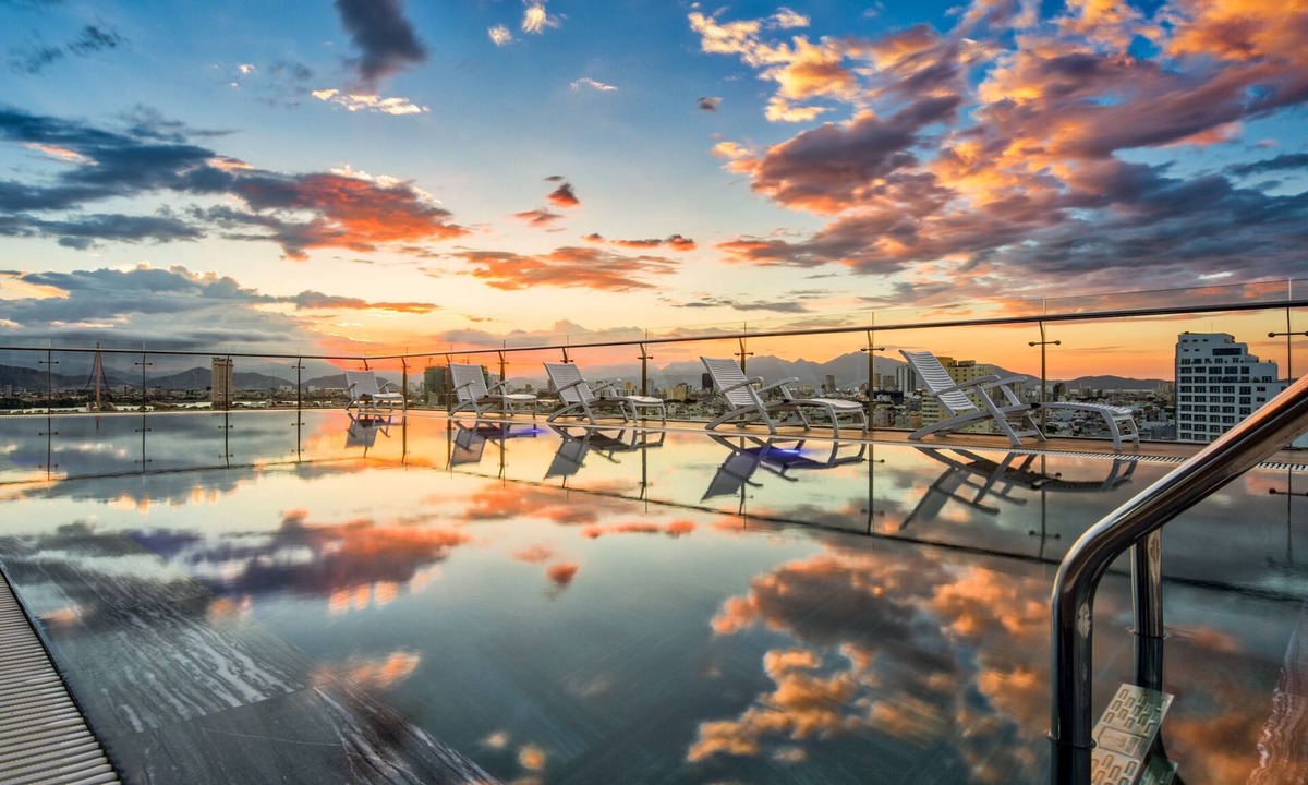 Ngu Hanh Son Hotel | Newly 4star hotel Da Nang near My Khe Beach: Aria Grand Hotel & Spa