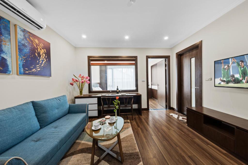 Dich Vong Hau Apartment | Newsky Luxury Hotel & Apartment