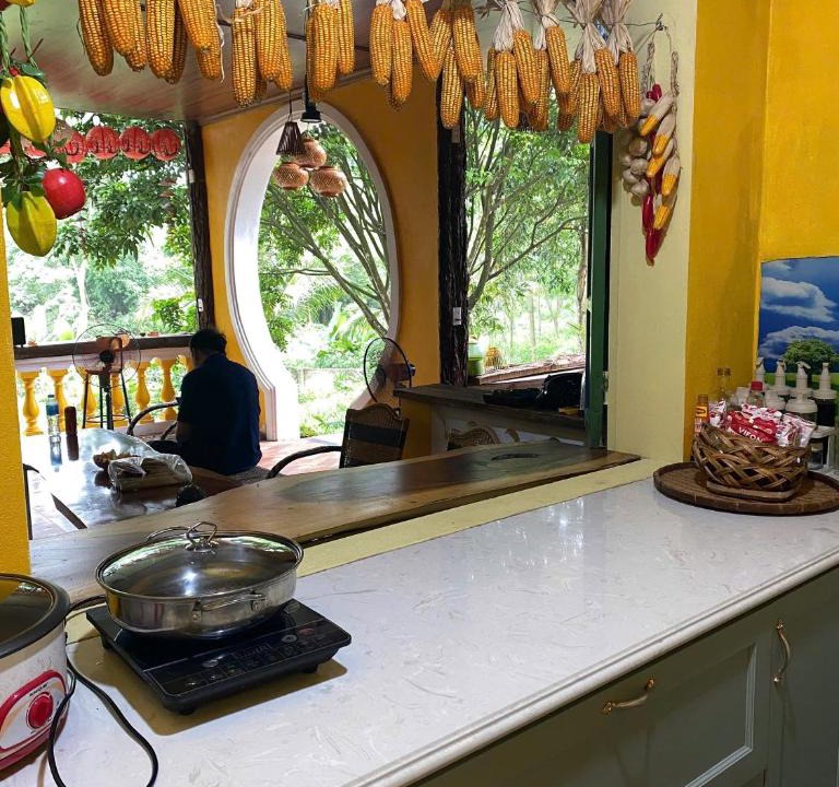 Kim Boi Villa | Nhà Bên Suối Retreat