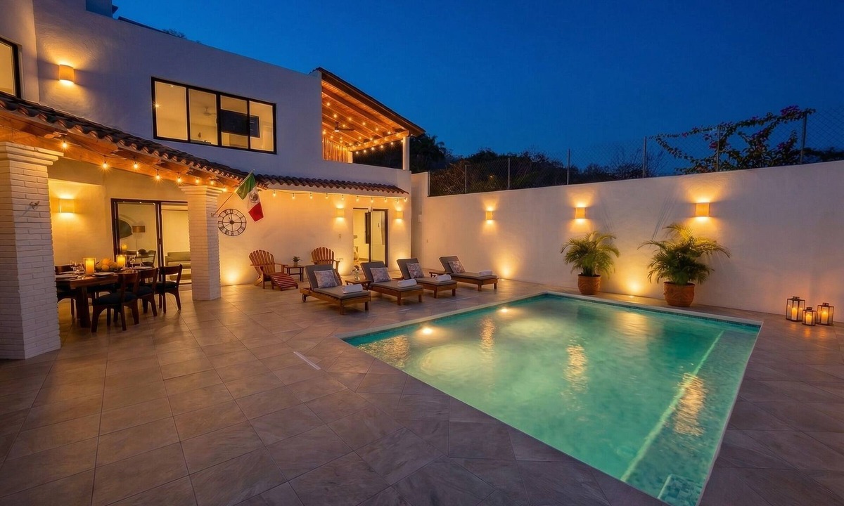 Playa Las Gatas Villa | Overlooking Villa in Punta Marina at Playa La Ropa