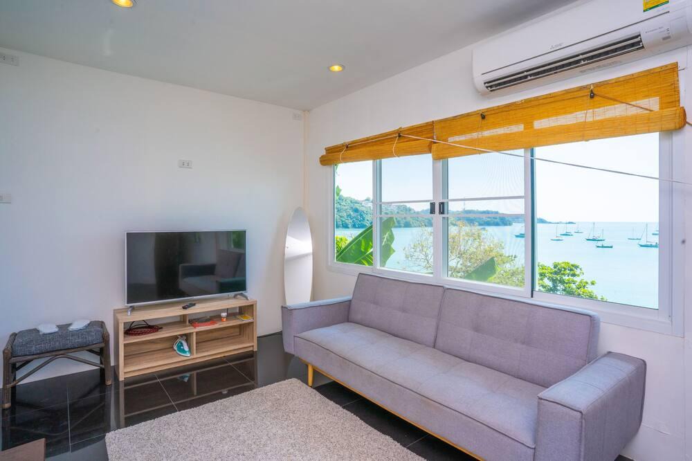 Wichit House | Panoramic View over the Beach in Tropical Paradise