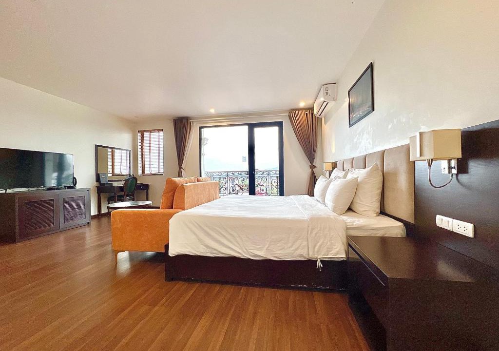 Soc Son Hotel | Paragon Noi bai Hotel & Pool