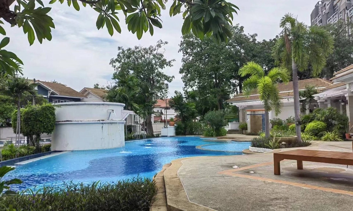 Na Kluea Villa | pattaya中天海海滩私人温馨家庭四卧泳池别墅