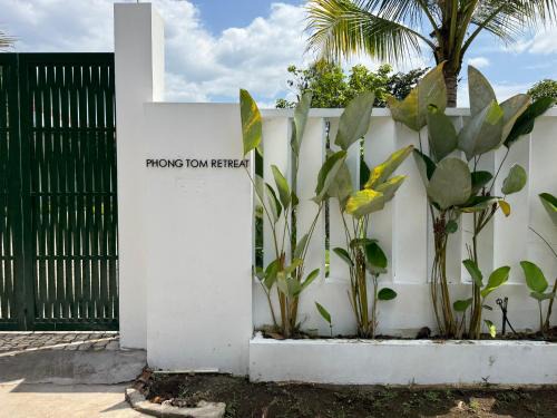 Long Khanh House | Phong Tom Retreat - Pet friendly location