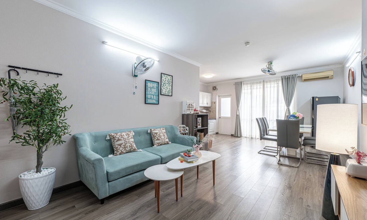 Bach Dang Riverside Apartment | Prime District 1 Location: Peaceful 2BR,Central Garden