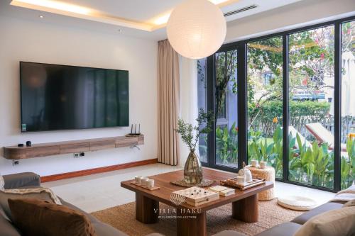 Duong To Villa | Private Pool Family Villa Haku - Prime Location near Beach & Sonasea Night Market